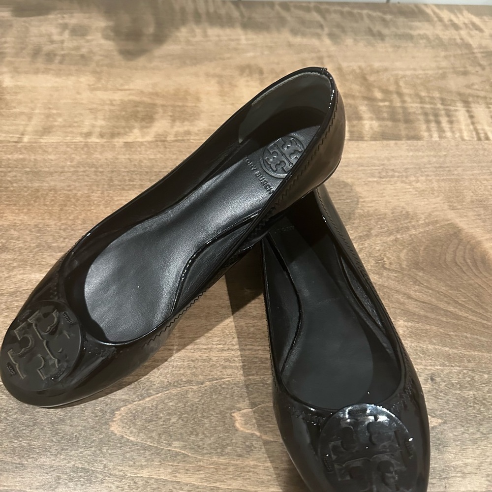 Elegant Black Women's Flats by Tory Burch